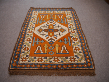 Preview: 13392 Kazak Kars vintage turkish rug 4 x 2.8 ft / 122 x 85 cm Preview: Kazak Kars vintage turkish rug 4 x 2.8 ft / 122 x 85 cm